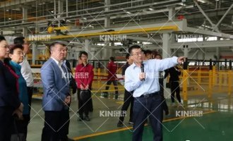 【新闻】全国政协委员教科卫体委员会副主任、科技部原副部长曹健林携带全国政协调研组莅临尊龙Z6机械人调研